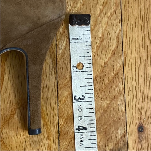 Suede Nine West Pumps - Picture 4 of 4